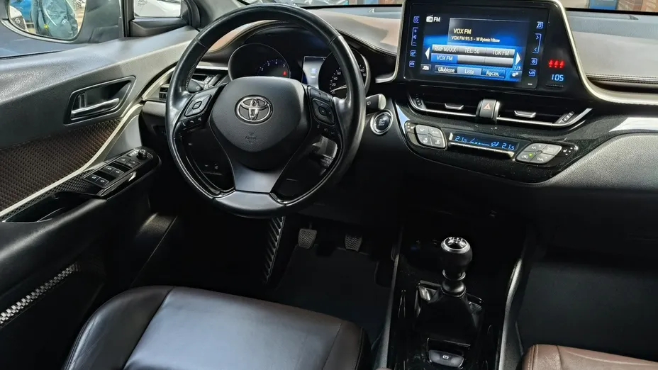 TOYOTA C-HR -