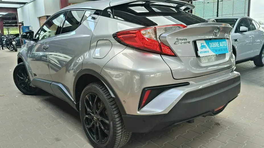 TOYOTA C-HR -