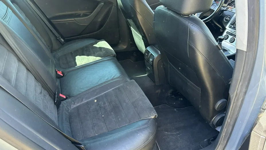 VOLKSWAGEN Passat -
