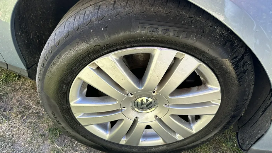 VOLKSWAGEN Passat -