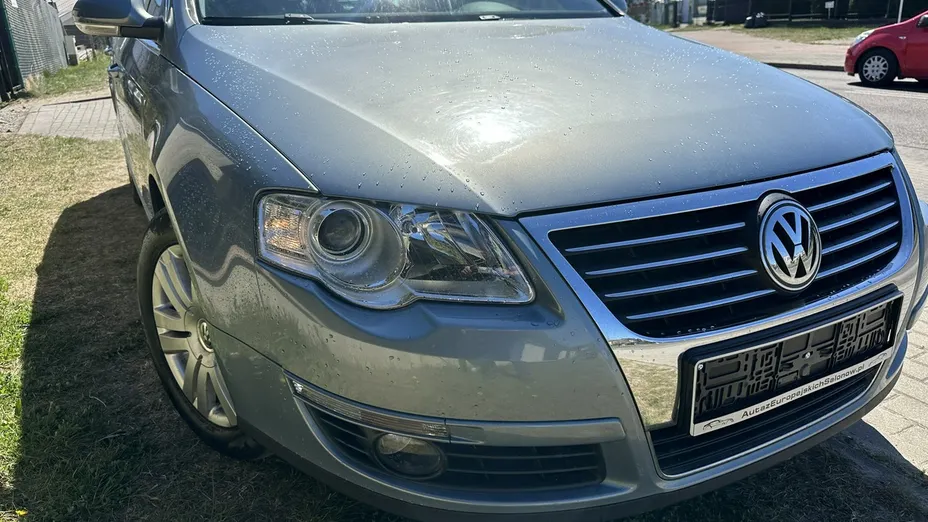 VOLKSWAGEN Passat -