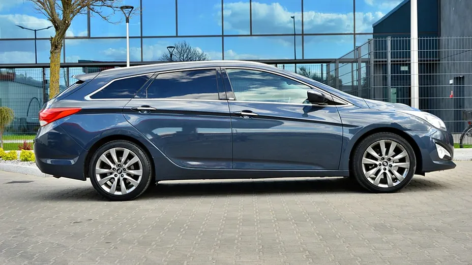 HYUNDAI i40 -