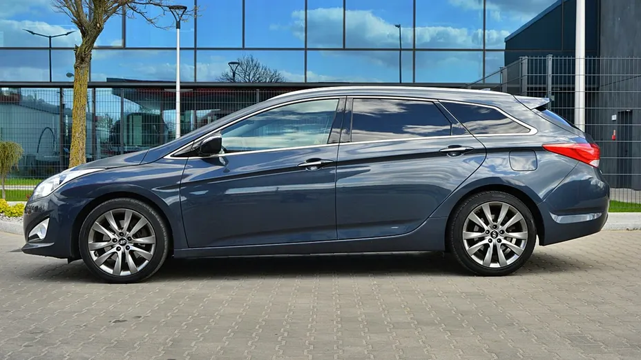 HYUNDAI i40 -