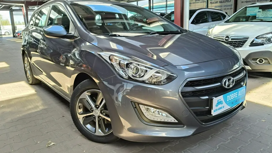 HYUNDAI i30 -