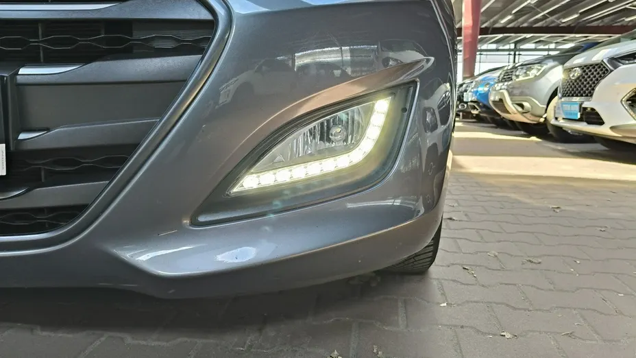 HYUNDAI i30 -