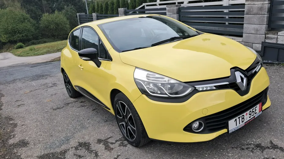 RENAULT Clio -