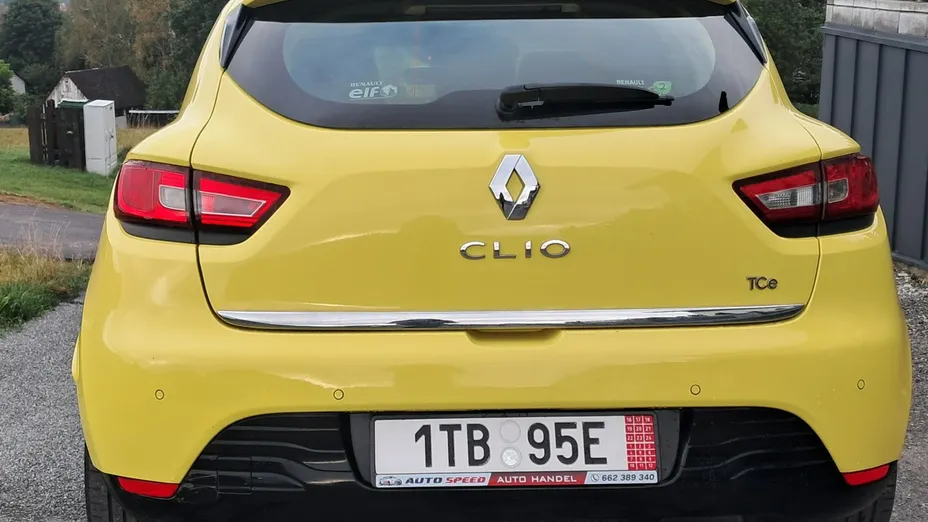 RENAULT Clio -