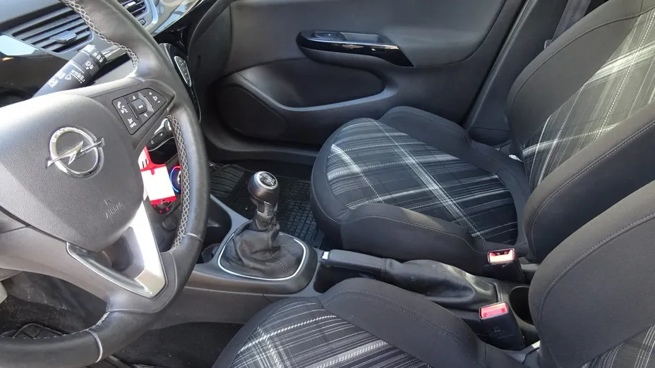 OPEL Corsa -