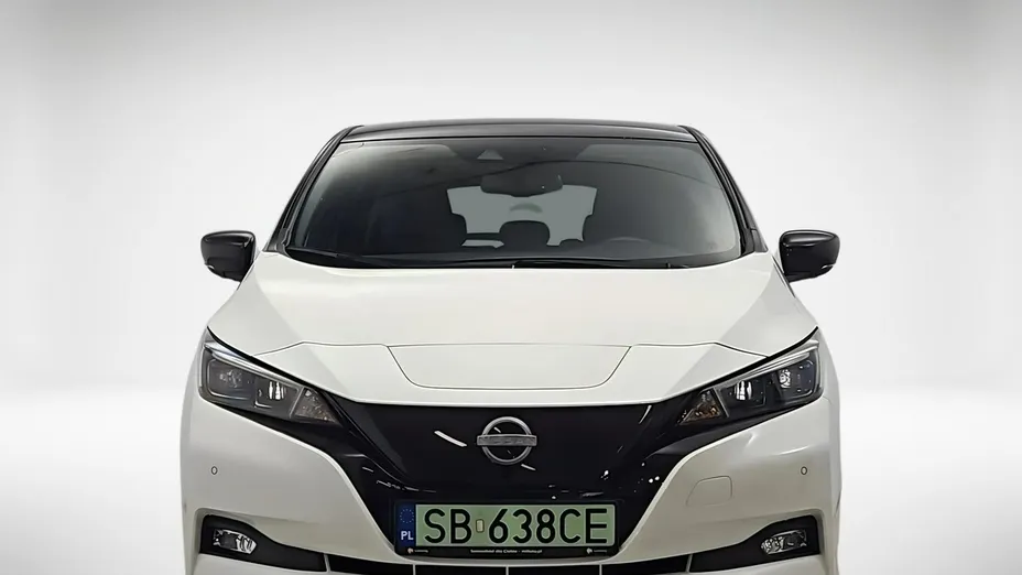NISSAN Leaf -