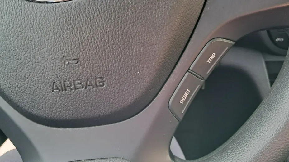 HYUNDAI i10 -