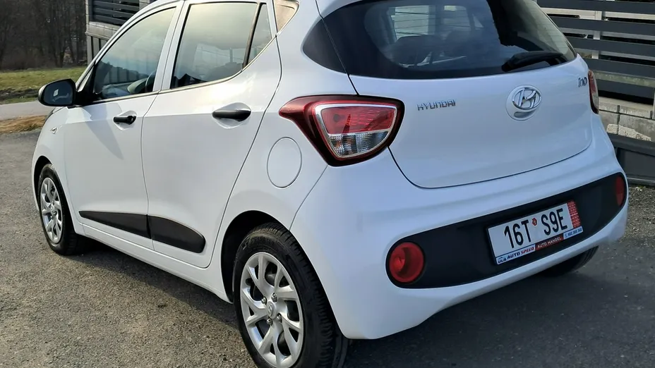 HYUNDAI i10 -