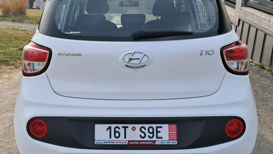 HYUNDAI i10 -
