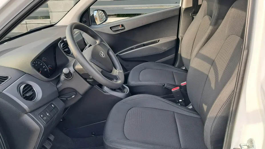 HYUNDAI i10 -