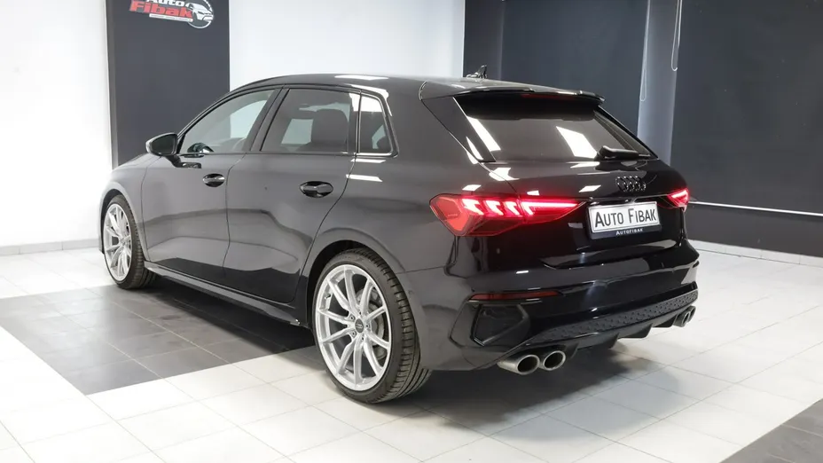 AUDI S3 Sportback -
