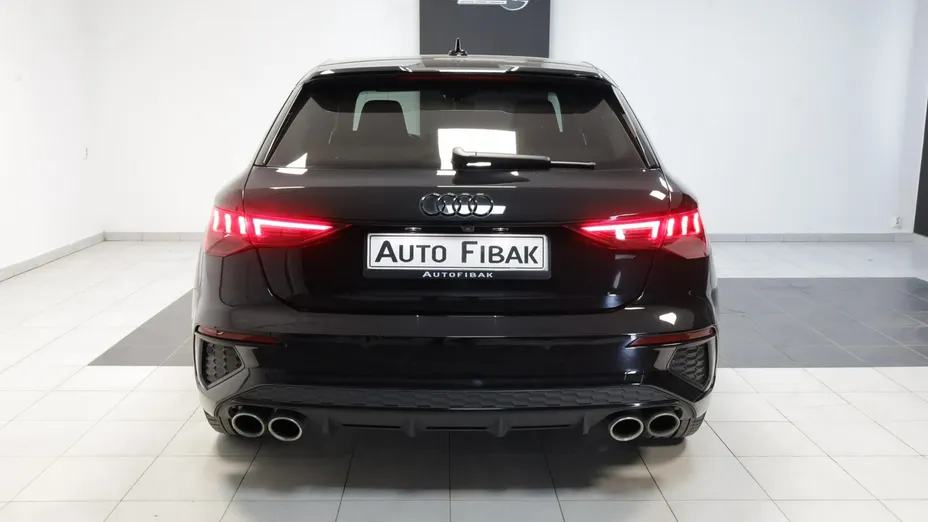AUDI S3 Sportback -