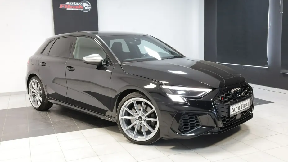 AUDI S3 Sportback -
