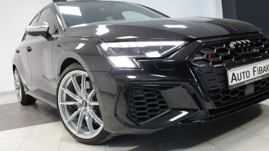AUDI S3 Sportback -