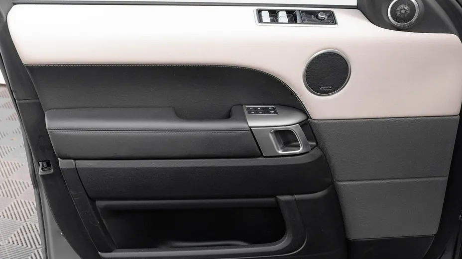 LAND ROVER Range Rover Sport -