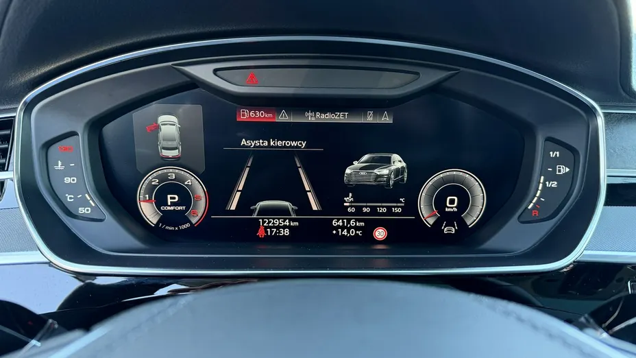 AUDI A8 -
