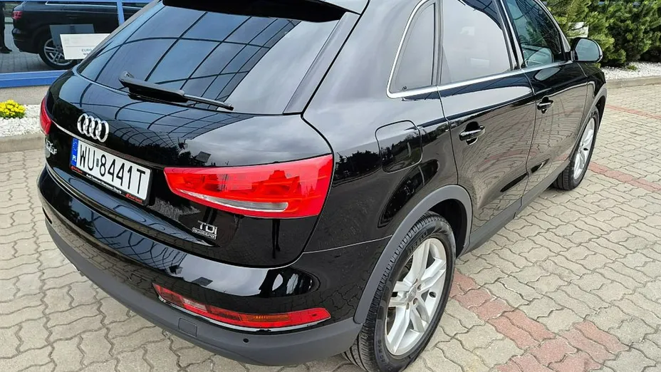 AUDI Q3 -