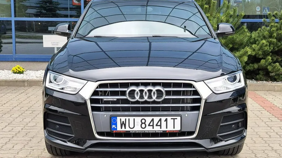 AUDI Q3 -