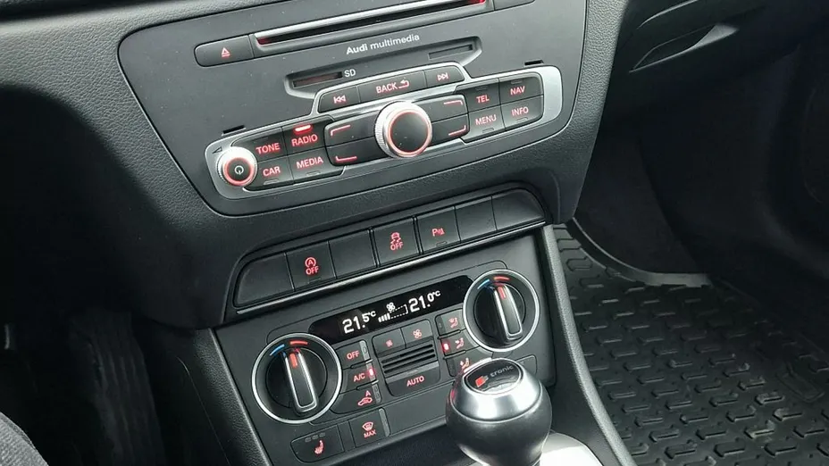 AUDI Q3 -
