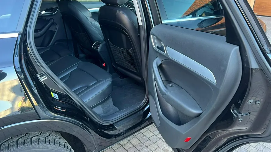AUDI Q3 -