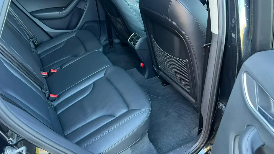 AUDI Q3 -
