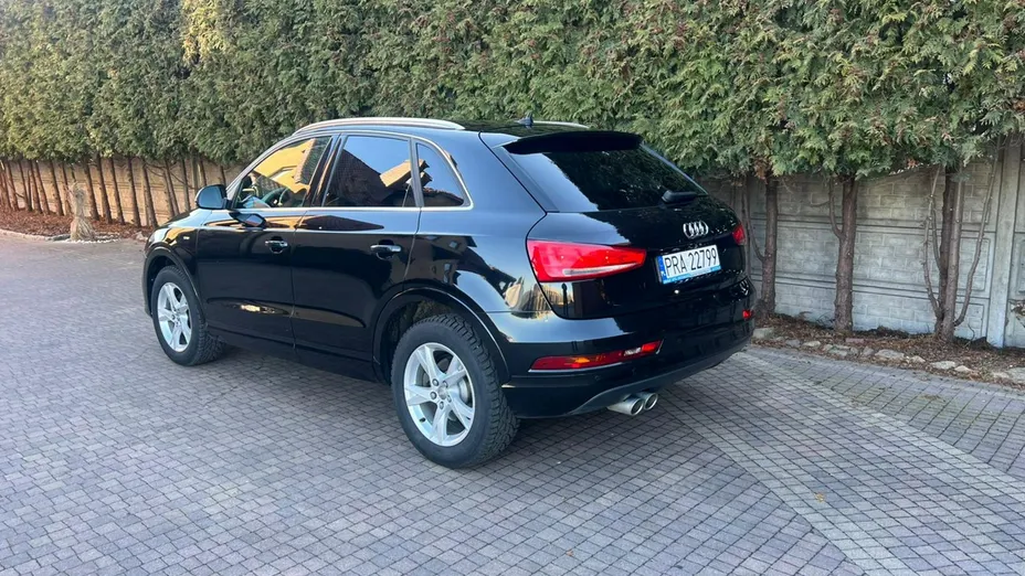 AUDI Q3 -