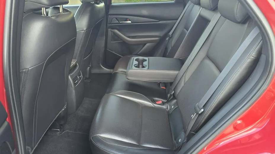 MAZDA CX-30 -