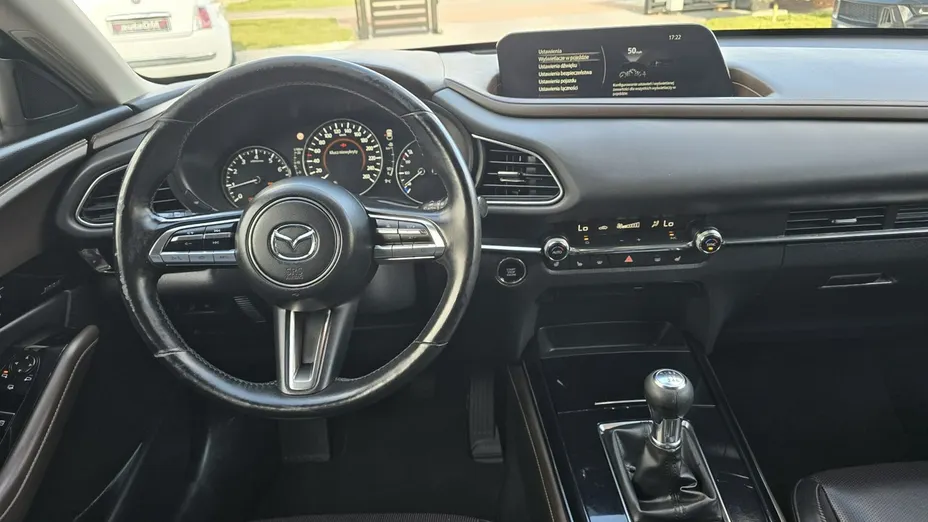 MAZDA CX-30 -