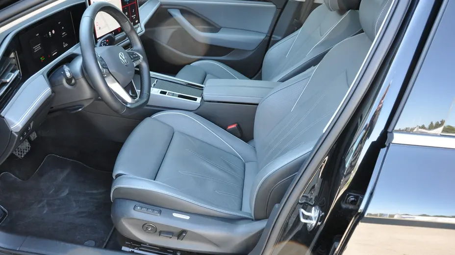 VOLKSWAGEN Passat -