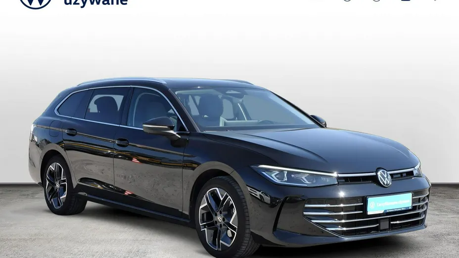 VOLKSWAGEN Passat -