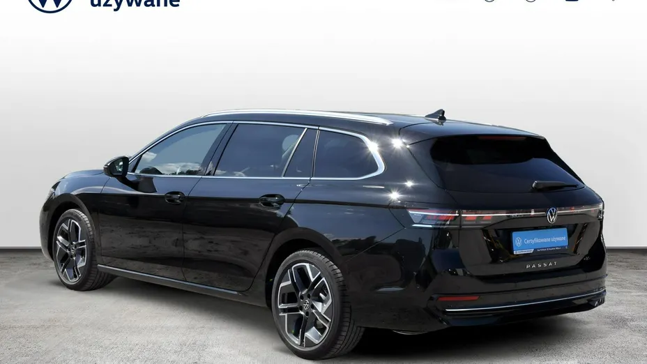VOLKSWAGEN Passat -