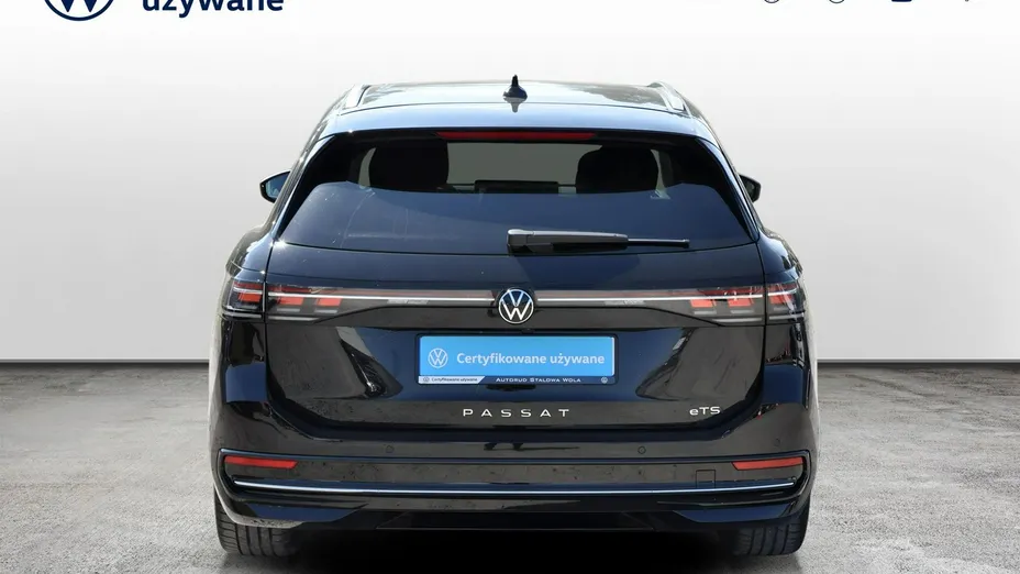 VOLKSWAGEN Passat -