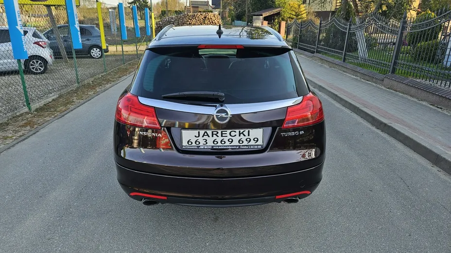 OPEL Insignia -