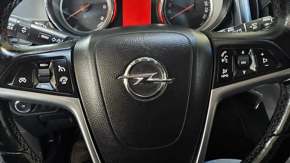 OPEL Zafira -