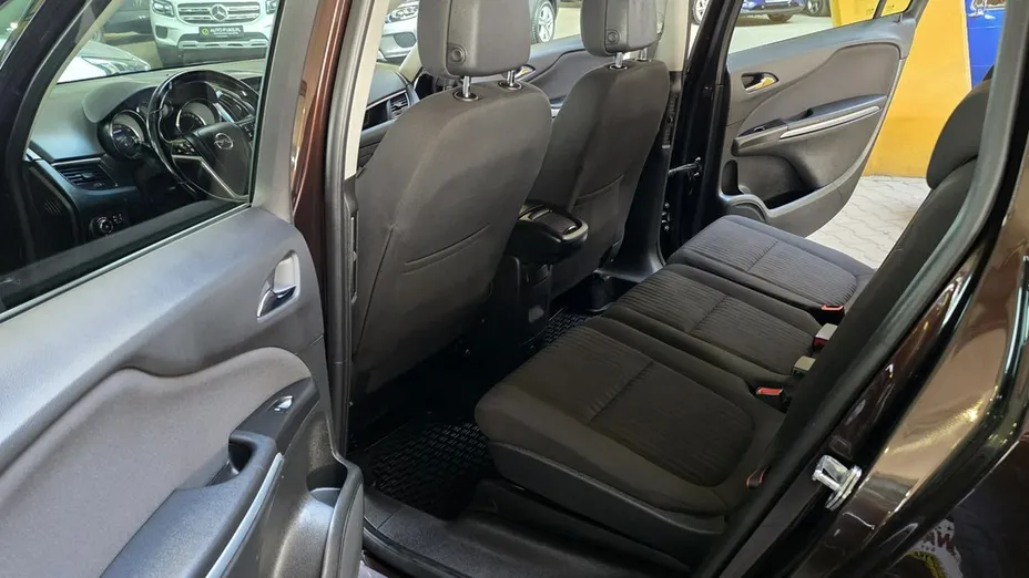 OPEL Zafira -