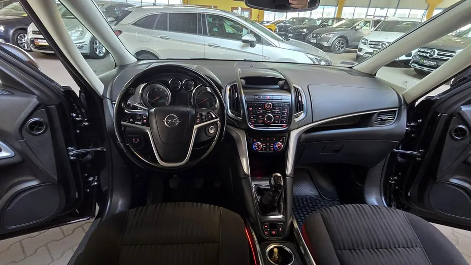 OPEL Zafira -