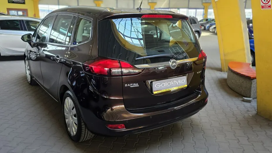 OPEL Zafira -