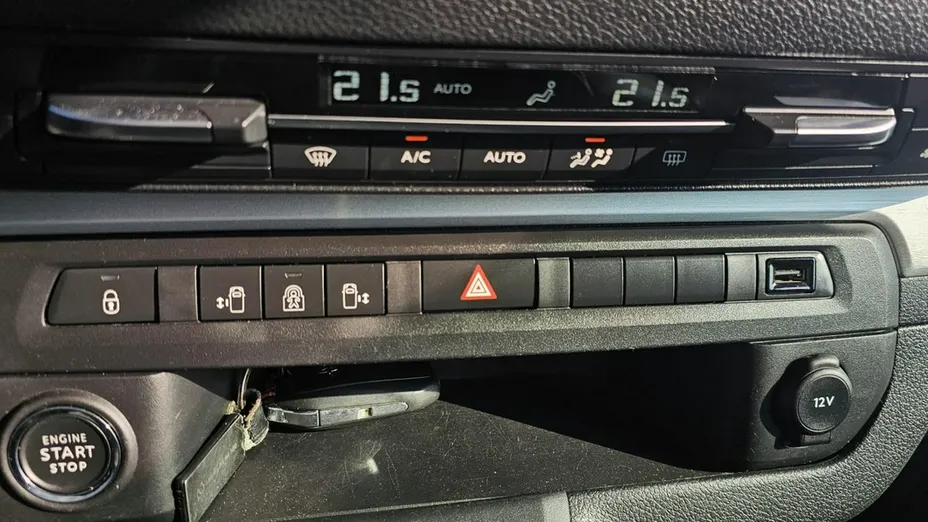 TOYOTA Proace -