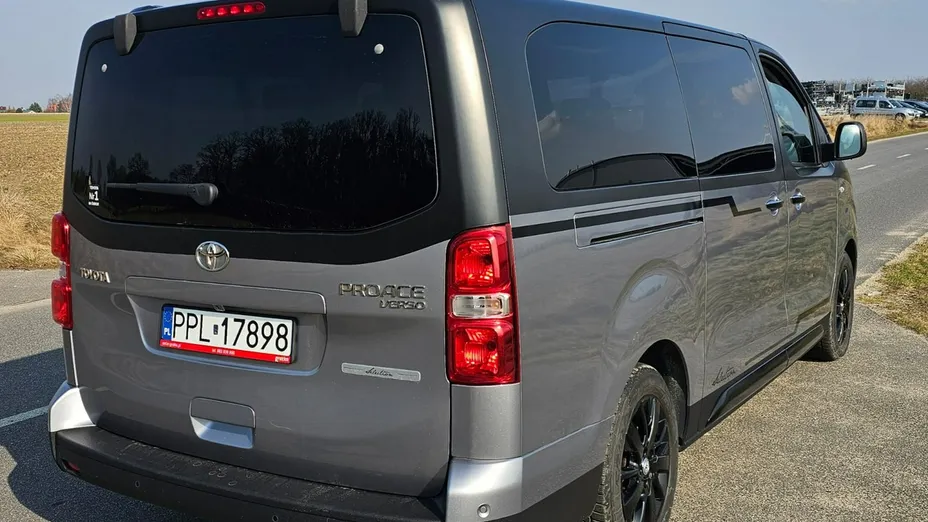 TOYOTA Proace -