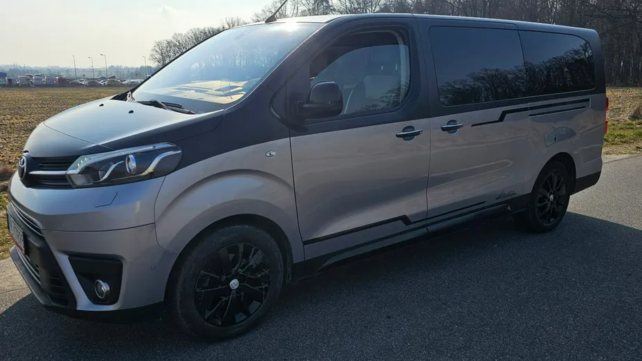 TOYOTA Proace -