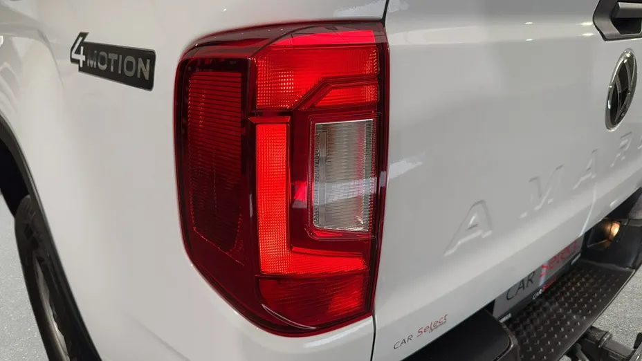 VOLKSWAGEN Amarok -