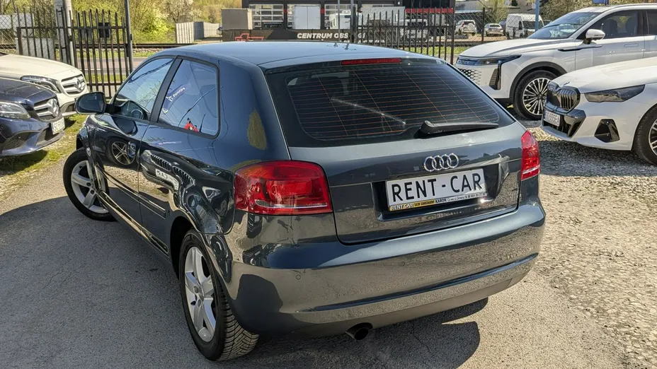 AUDI A3 -