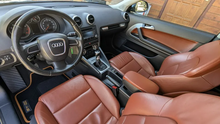 AUDI A3 -