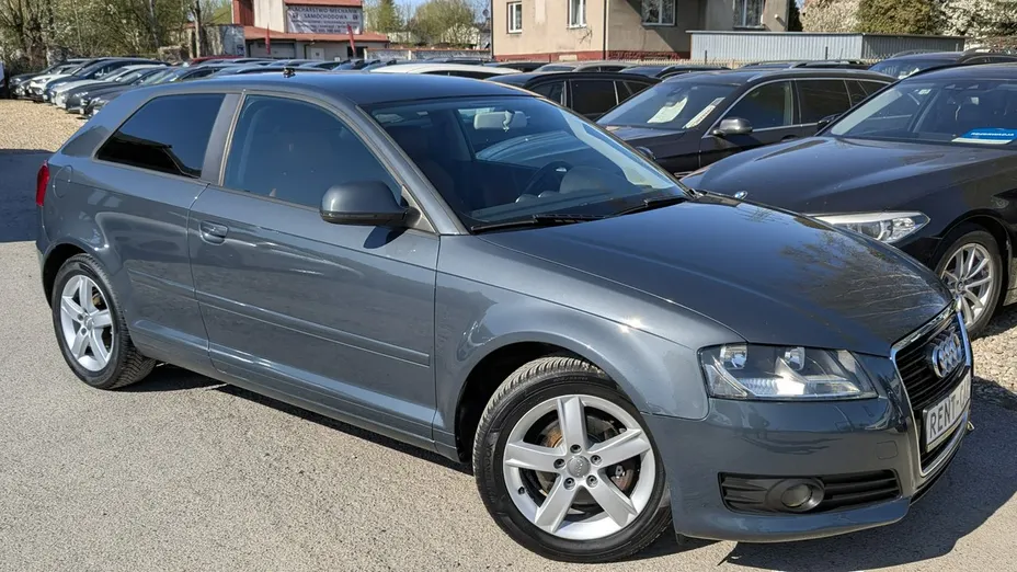 AUDI A3 -