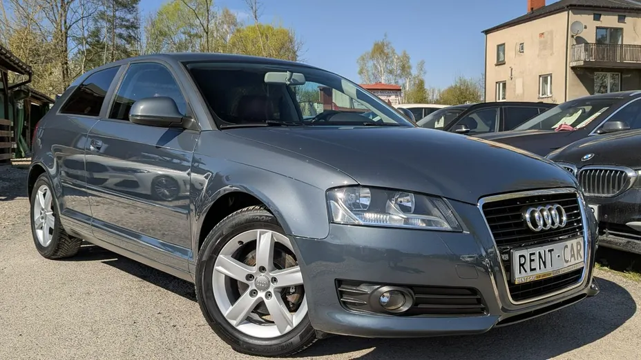 AUDI A3 -