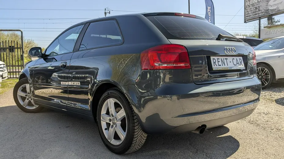 AUDI A3 -