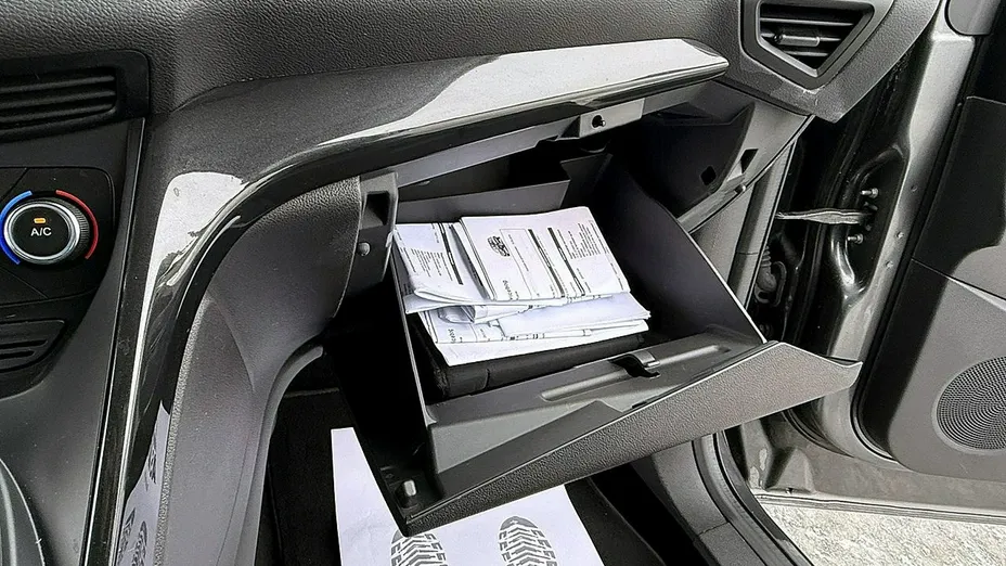 FORD Kuga -